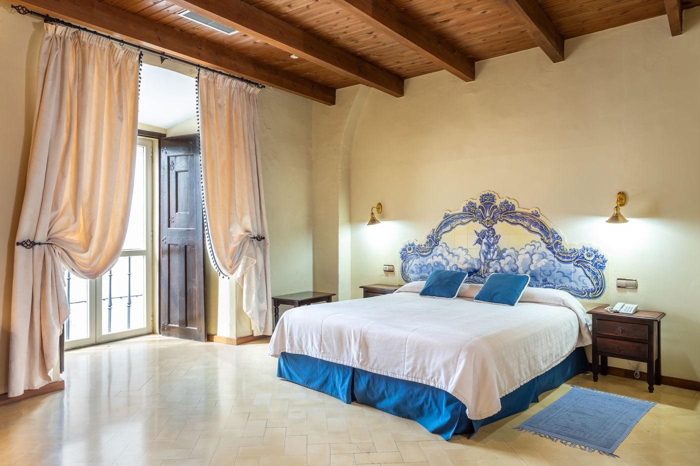 Sao-Joao-de-Deus-by-RIDAN-Hotels-Room-8