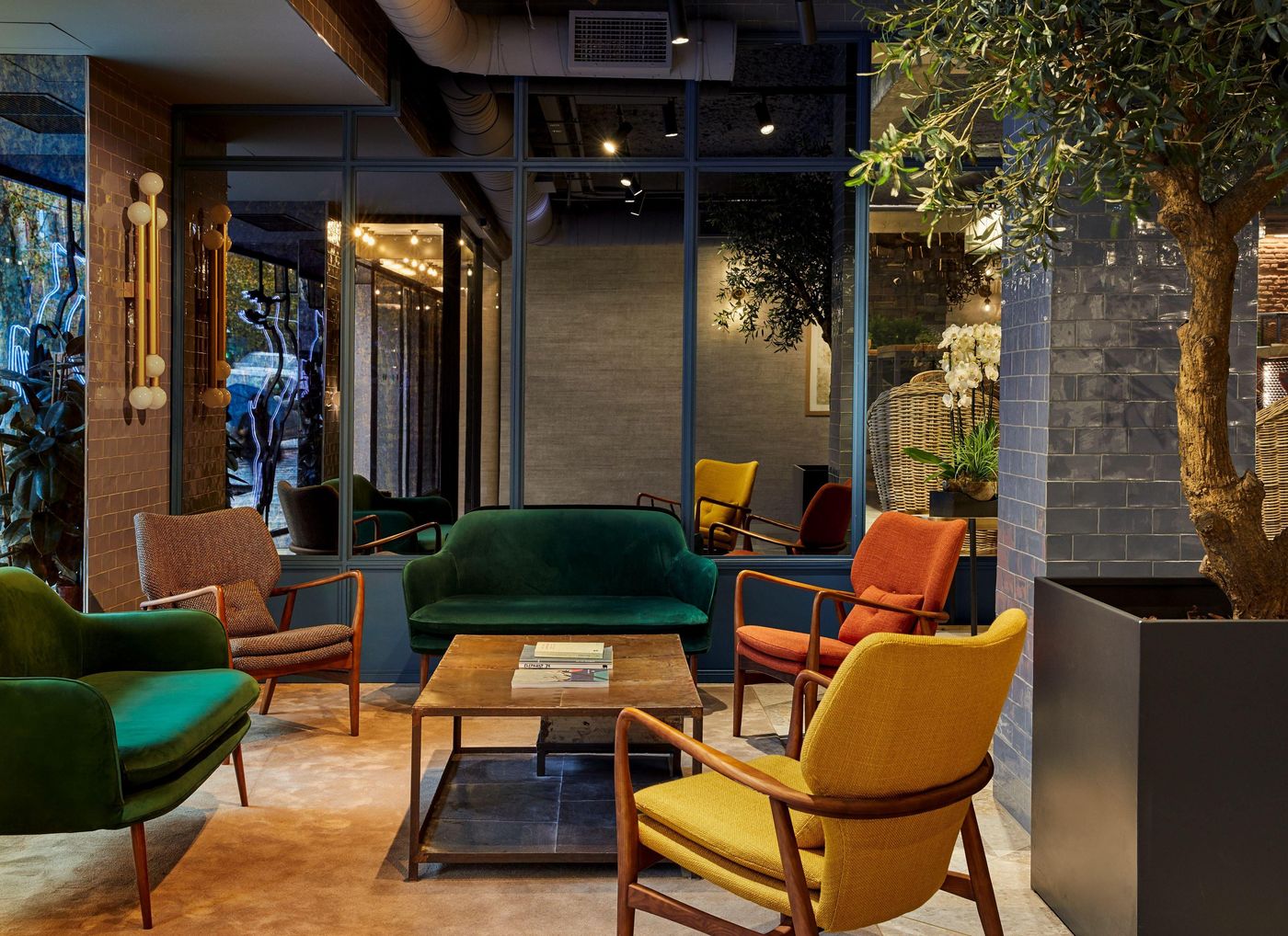 Hotel-Indigo-Madrid---Princesa-Lobby-13