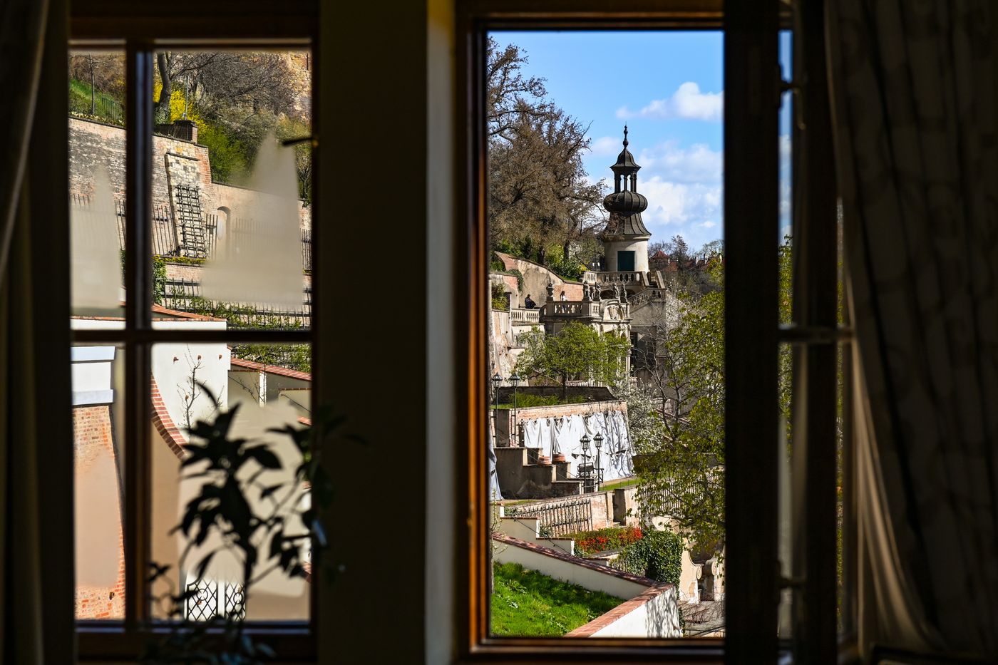 Golden-Well-General-view-58