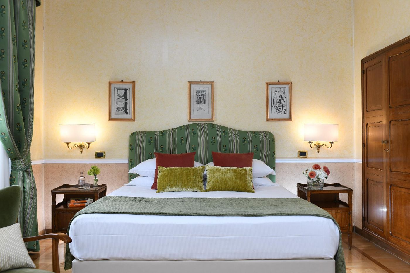 Bettoja-Hotel-Massimo-d-Azeglio-Room-26