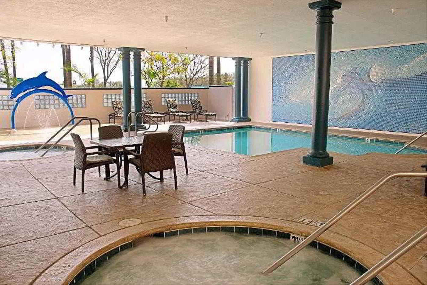 Peacock-Suites-Pool-8