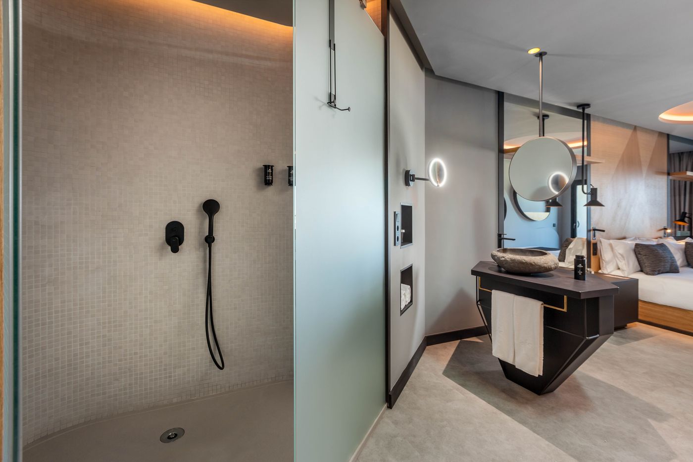 Hotel-Faro--a-Lopesan-Collection-Hotel-Room-26