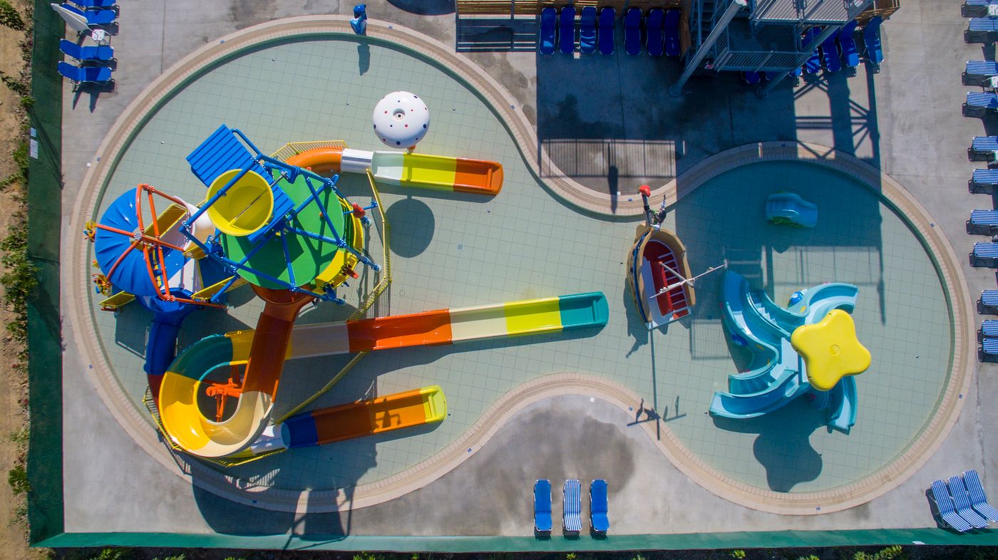 Selini-Suites-Sports-and-Entertainment-50