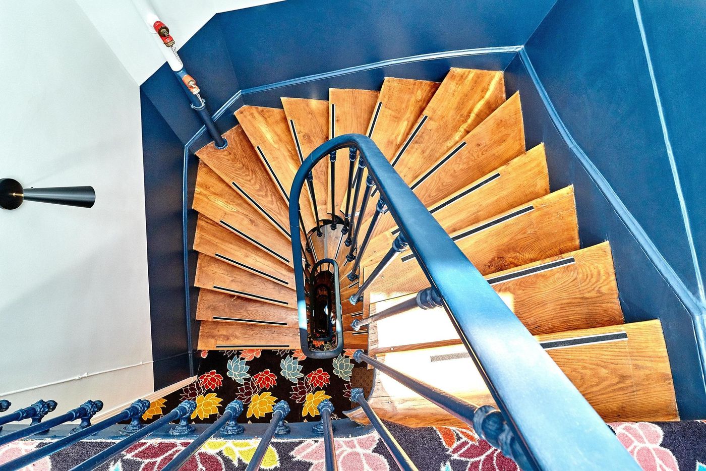 Augustin-Astotel-Lobby-47