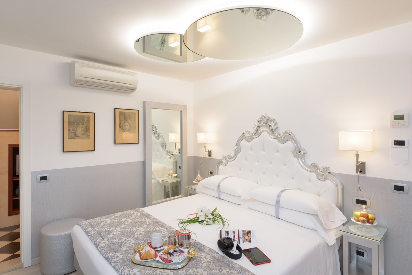Unahotels-Ala-Venezia--Adults-16--Room-47