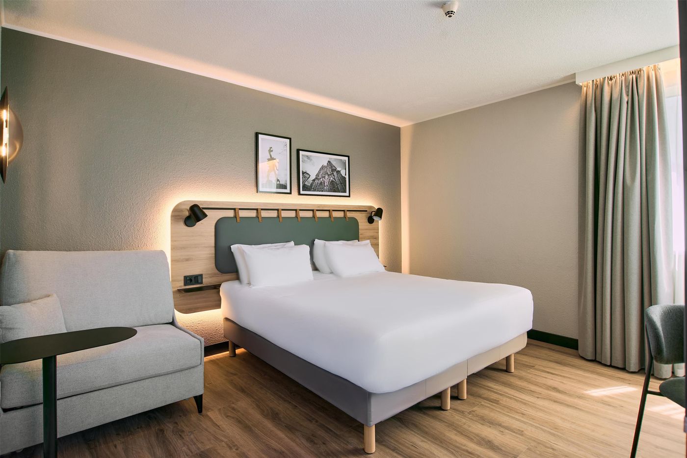 Campanile-Krakow-Old-Town-Room-23