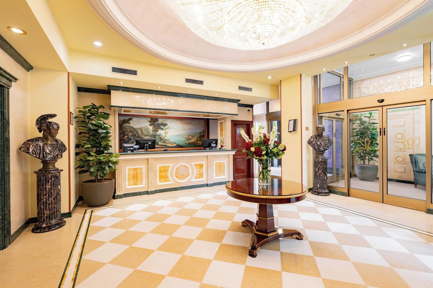 Hotel Internazionale - Italy - Bologna - General view - 1