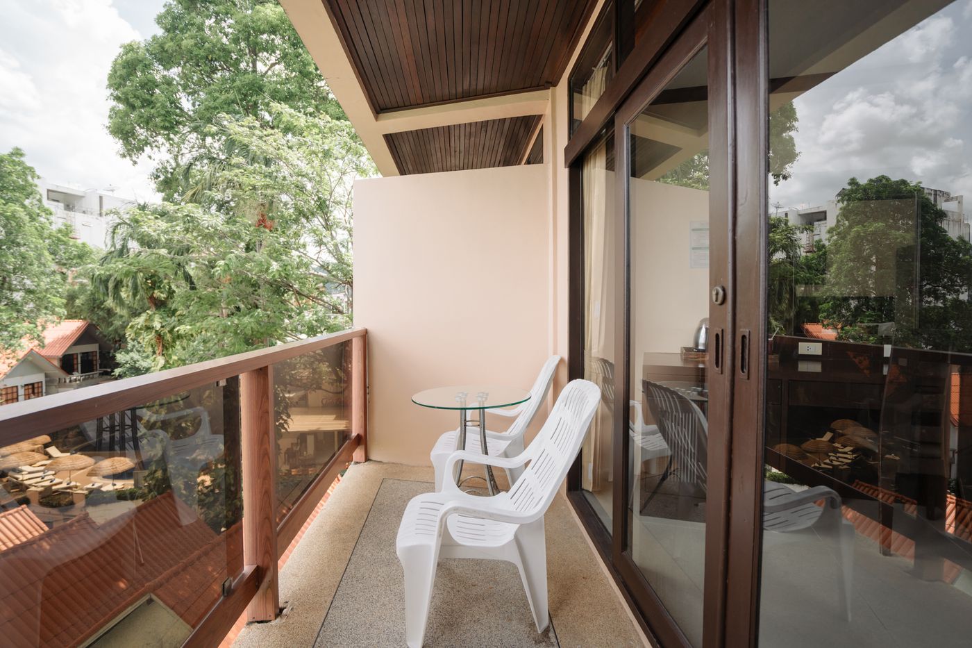 Club-Bamboo-Boutique-Resort---Spa-Room-13