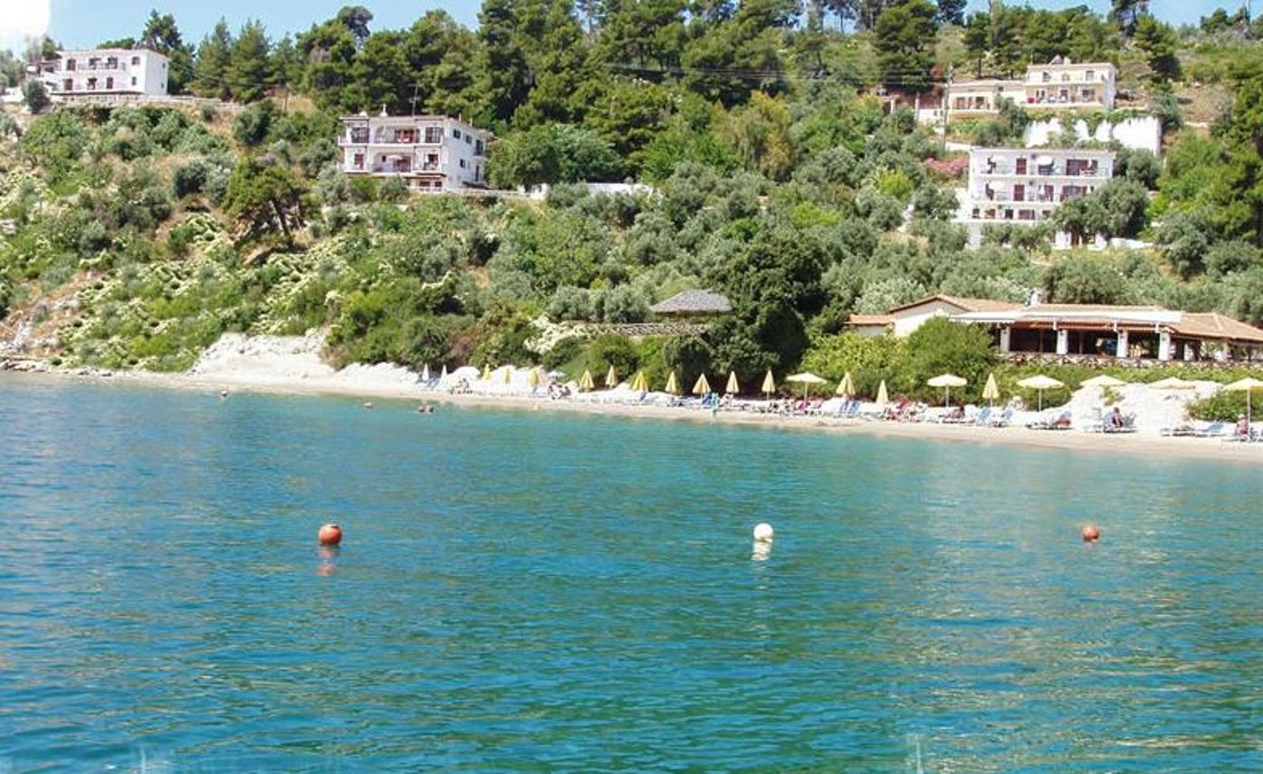 Vassilias Beach Studios & Apartments