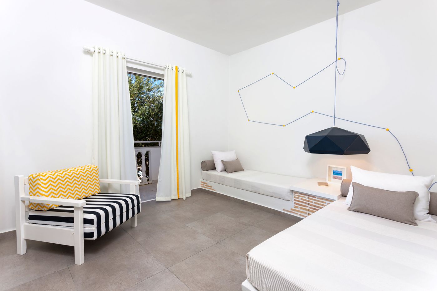 Mirsini-Studios-Room-8