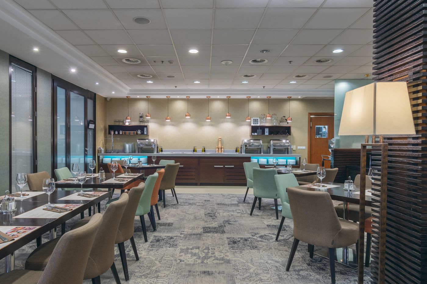 Hotel-Lion-s-Garden-Restaurant-7