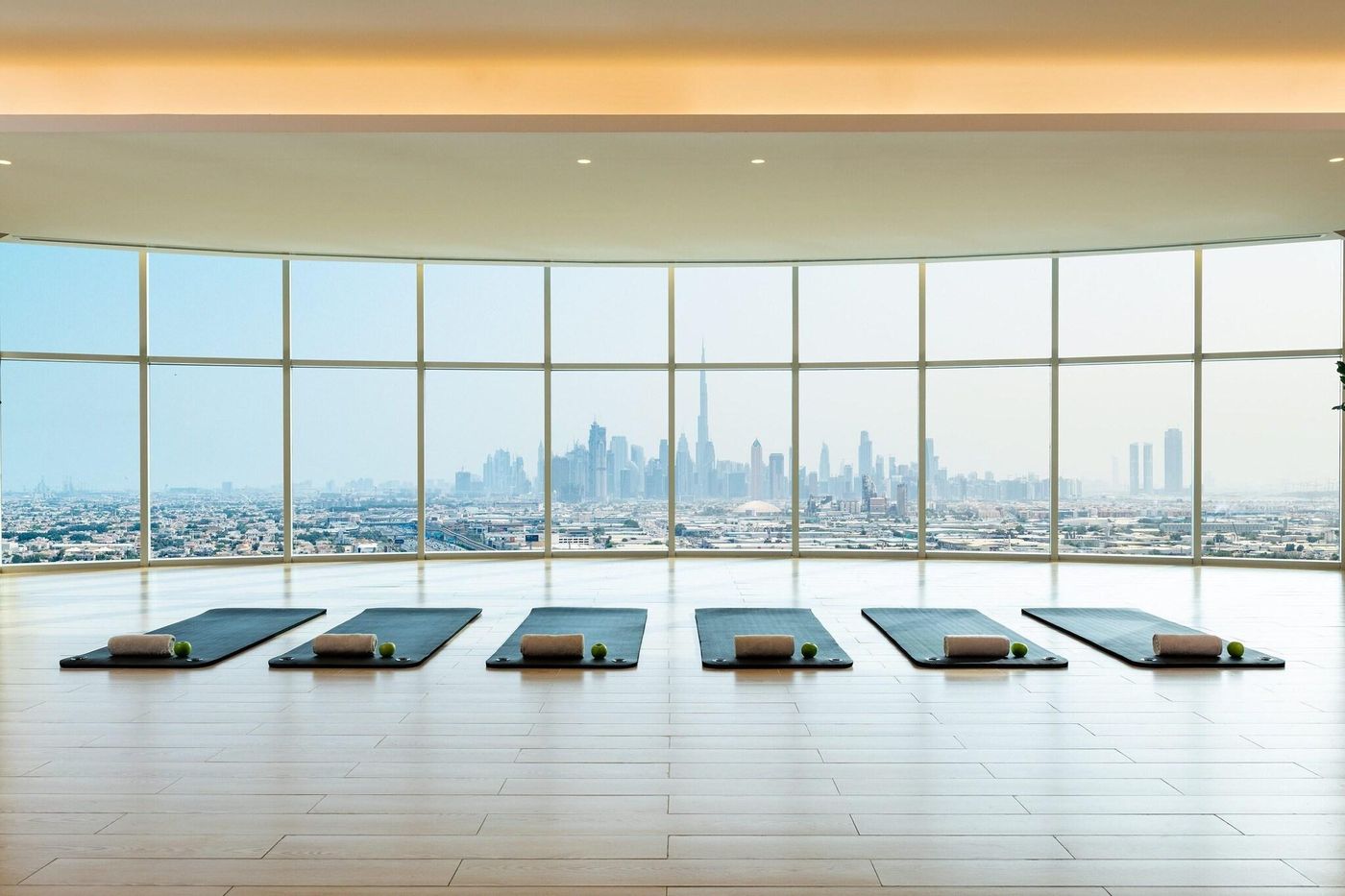 Sheraton-Dubai-Mall-of-the-Emirates-Hotel-Lobby-80