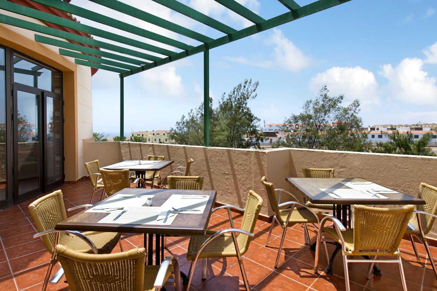 Elba-Lucia-Sport---Suite-Hotel-Restaurant-12
