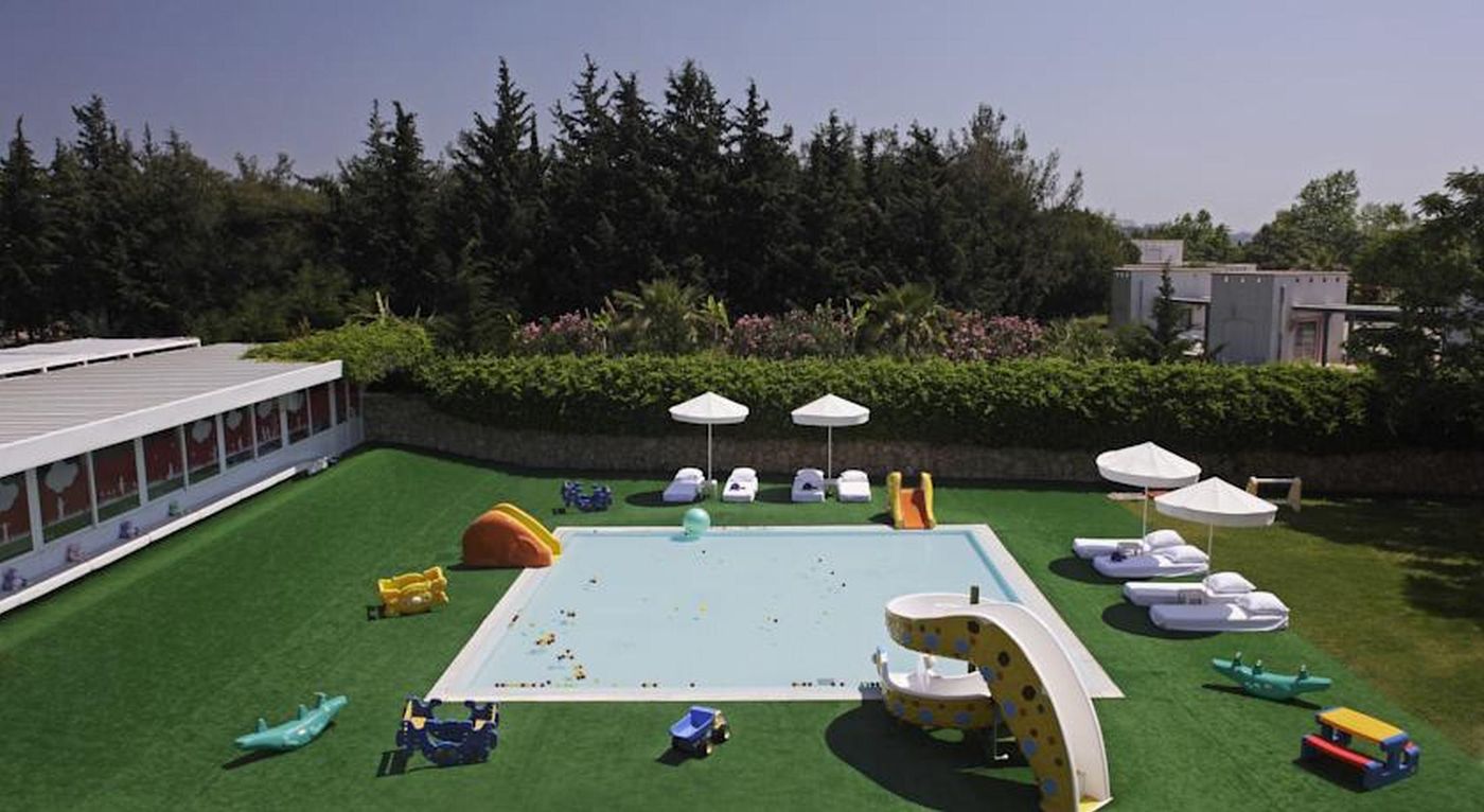 Sunis-Hotels-Su-Sports-and-Entertainment-14