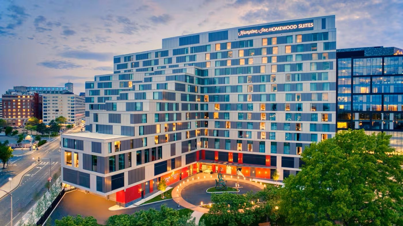 Hampton Inn Boston Seaport District