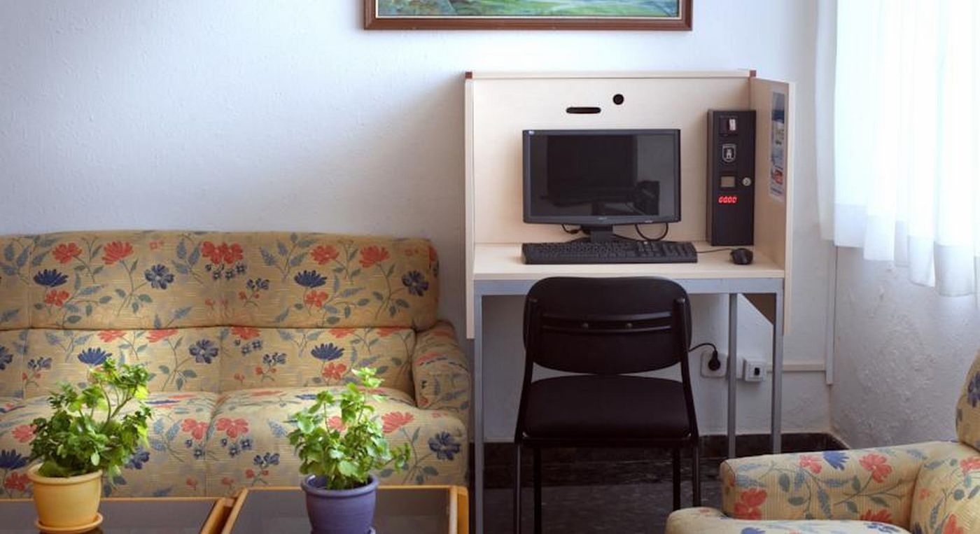 Oasis-Tossa-Sports-and-Entertainment-24