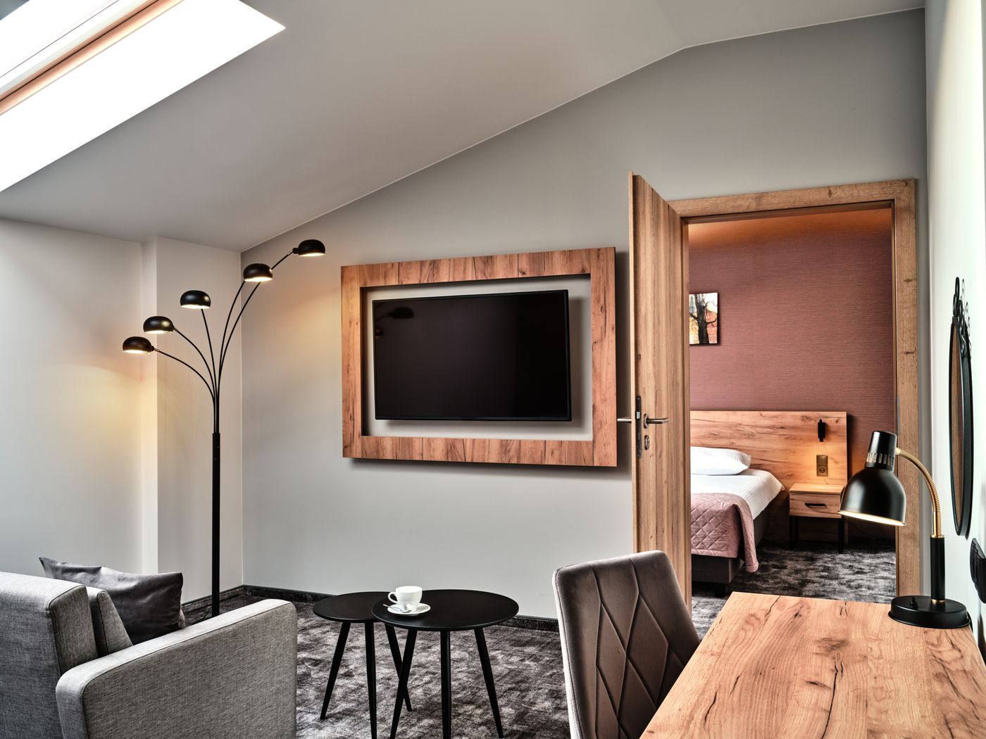 1891-Garni-Hotel-Room-19