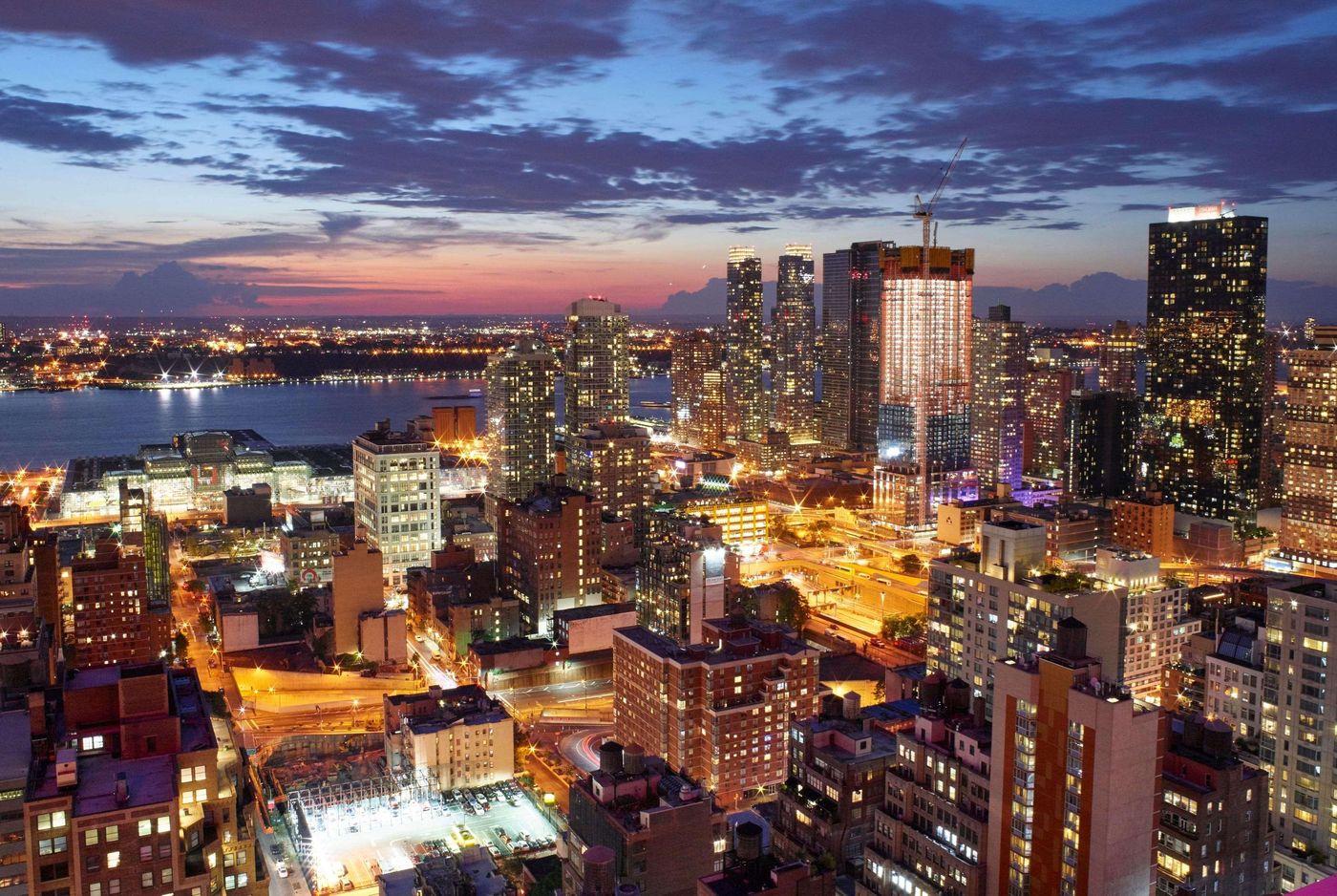 New-Yorker--A-Lotte-Hotel-General-view-11