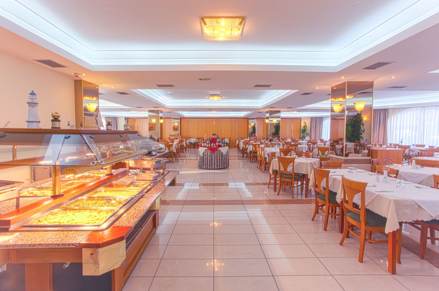 Continental-Palace-Restaurant-40