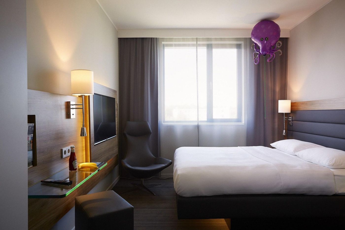 Moxy Frankfurt Airport - Germany - Frankfurt Am Main - Room - 2