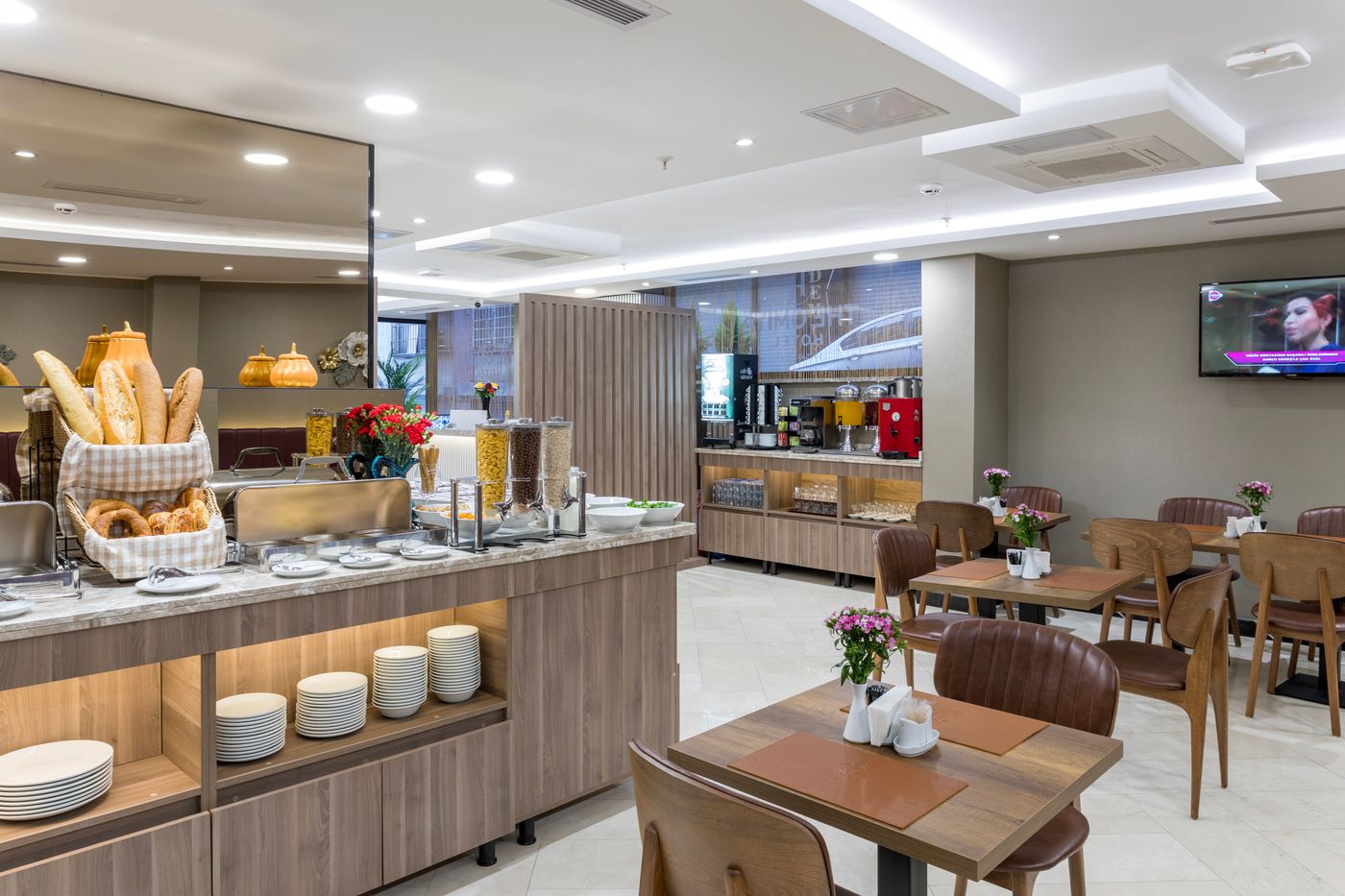 The-Omiya-Hotel-Restaurant-5