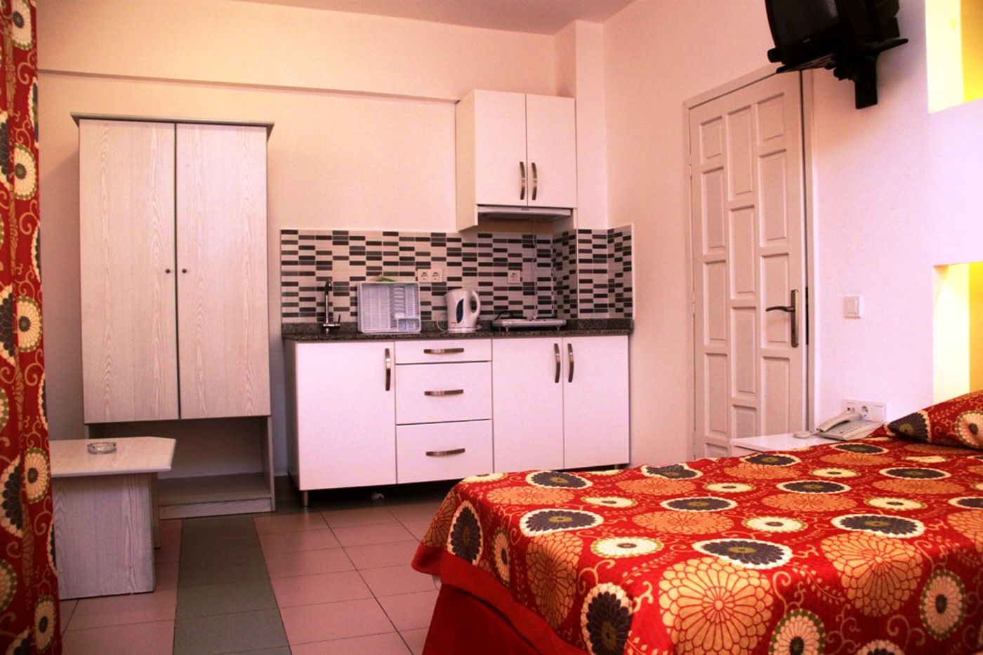 Orient-Suit-Hotel-Room-21