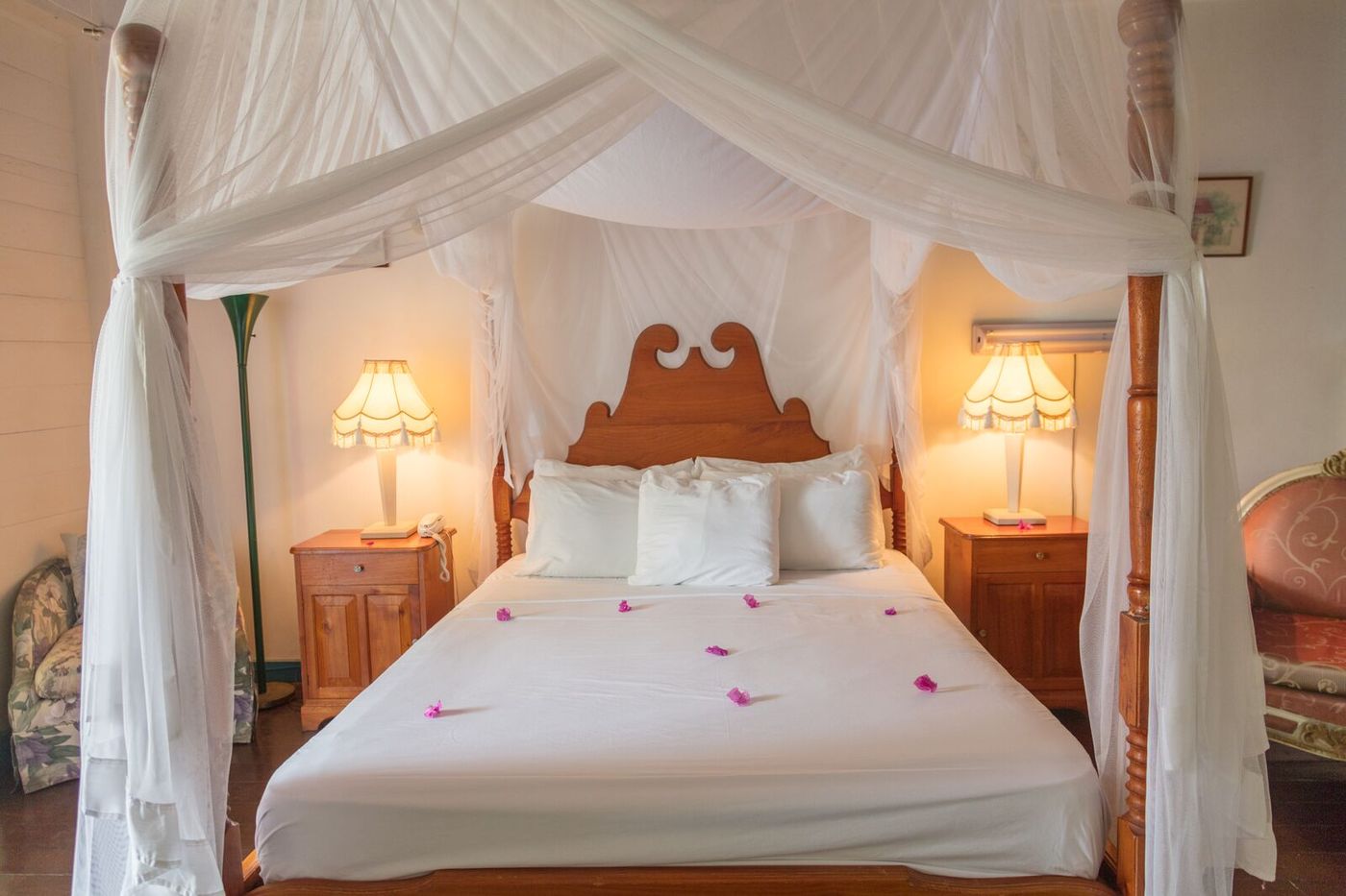 Half-Moon-Blue-Room-6