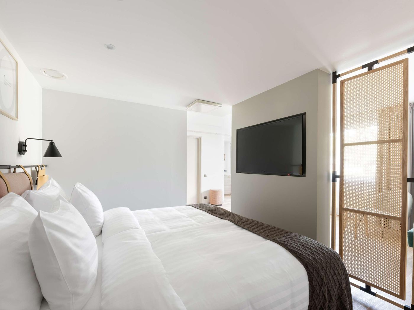 Oru-Hub-Hotel-Tallinn---Handwritten-Collection-Room-37