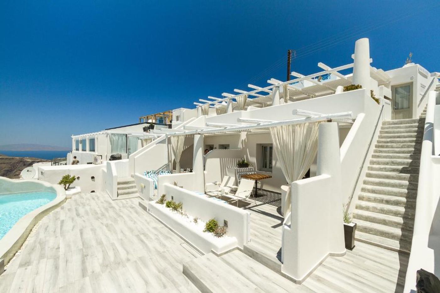 Galaxy-Suites-Room-36