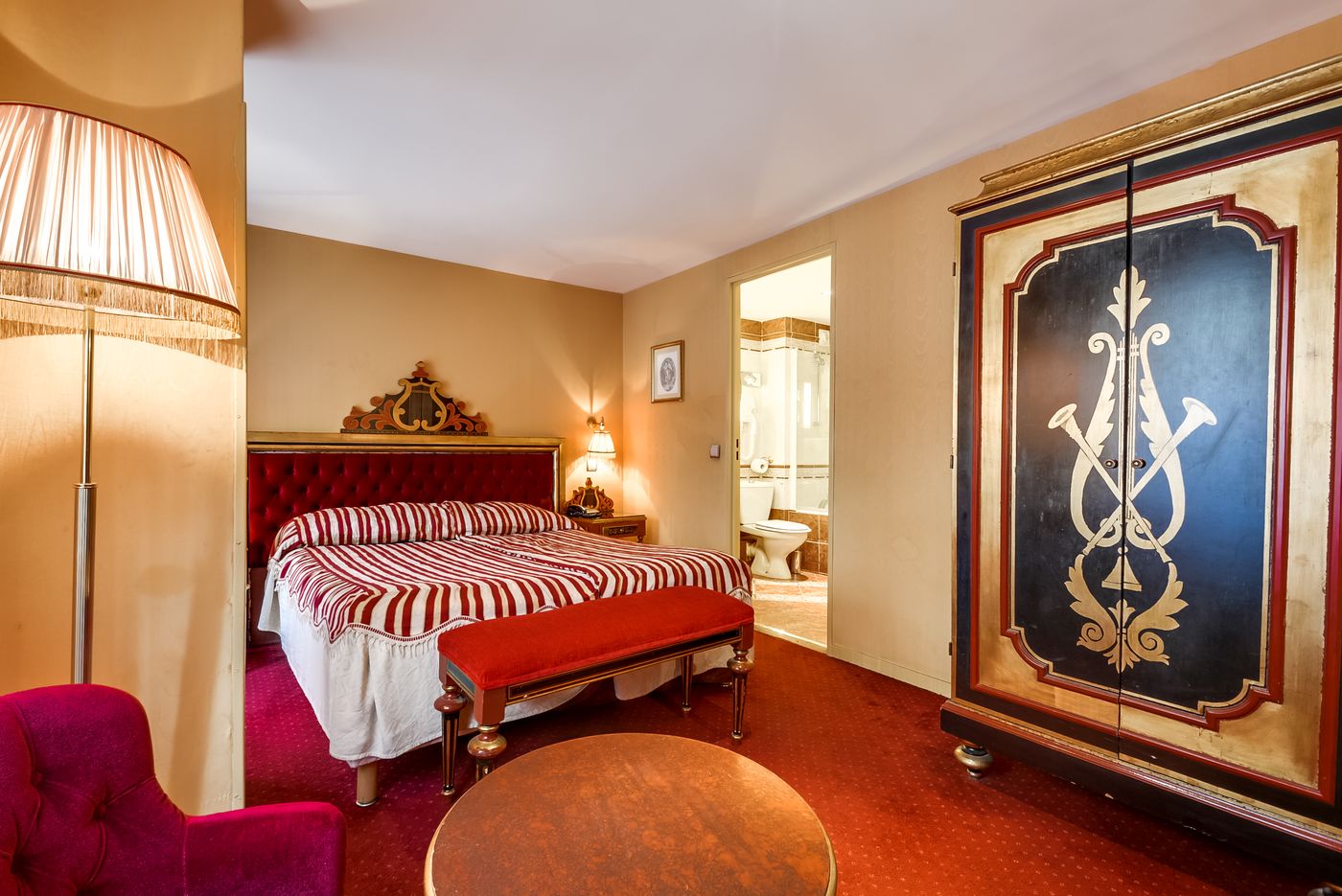 Villa-Opera-Drouot-Room-18