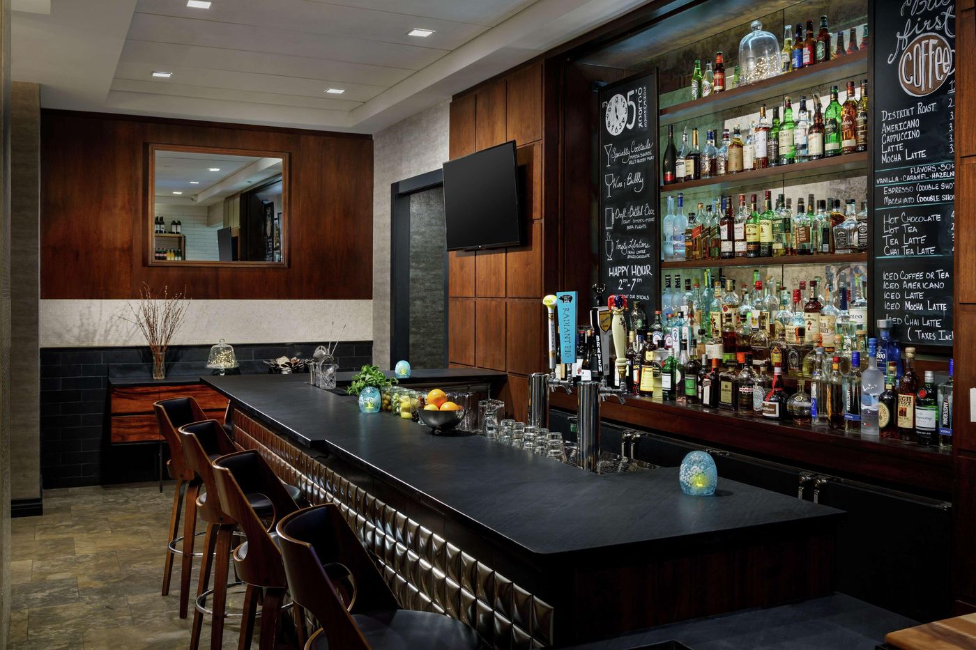 Distrikt-Hotel-New-York-City--Tapestry-Collection-Bar-8