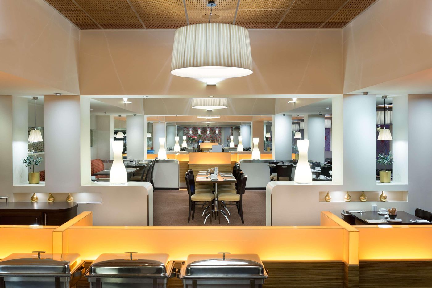 Radisson-Blu-Hotel-Olumpia--Restaurant-48