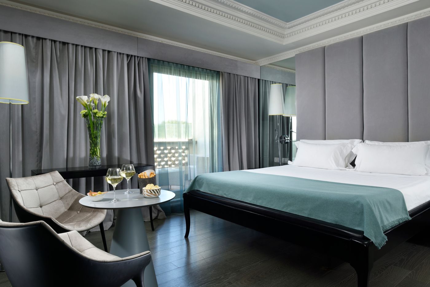 Leon-s-Place-Hotel-Room-7