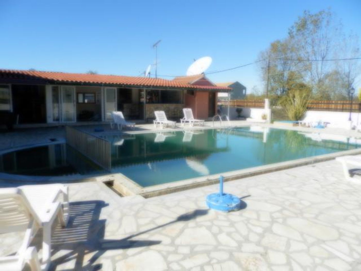 Mary Studios & Apartments