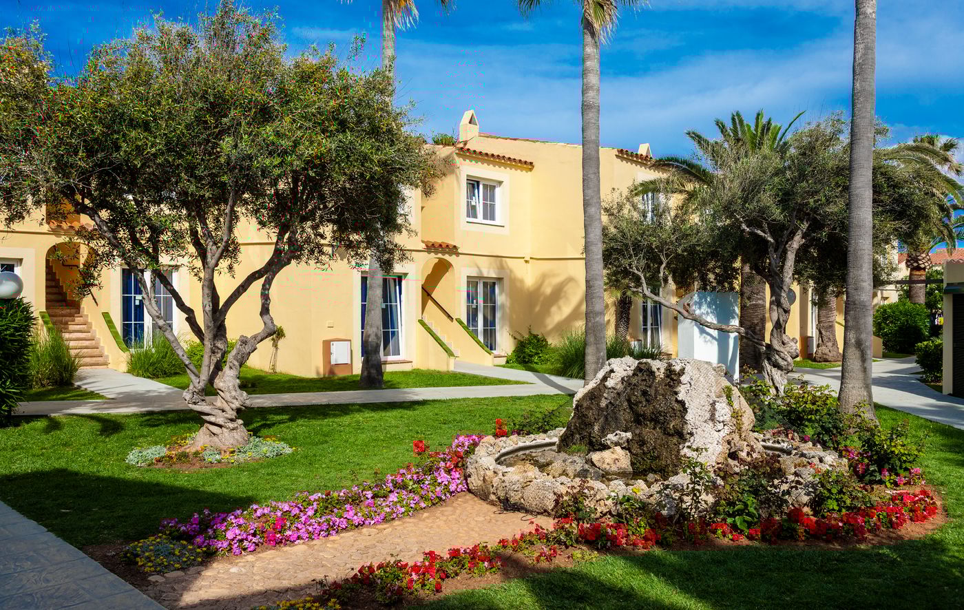 Apartamentos-Globales-Binimar-General-view-10