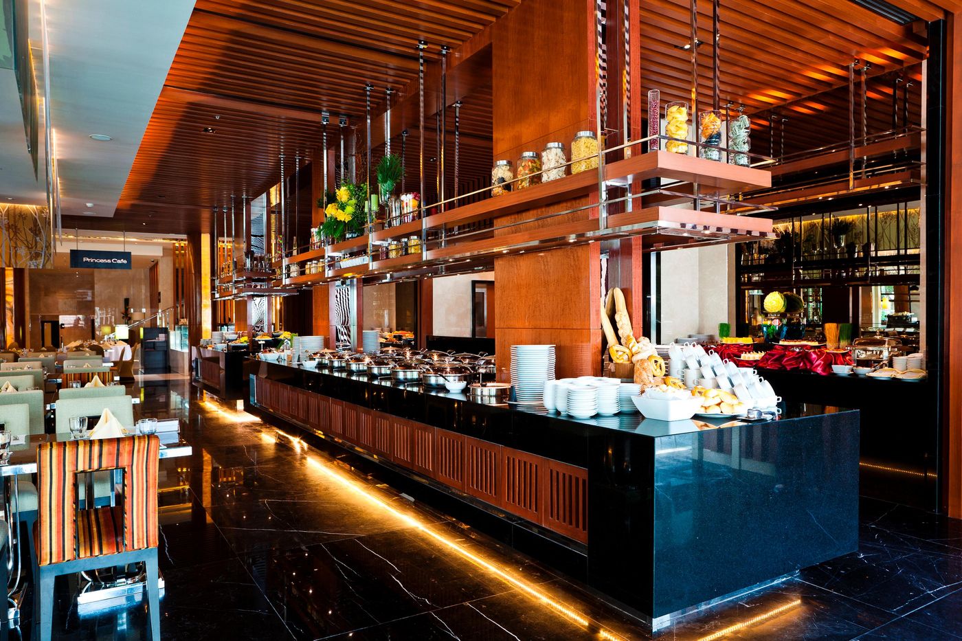 Royal-Princess-Larn-Luang-Bangkok-Restaurant-45