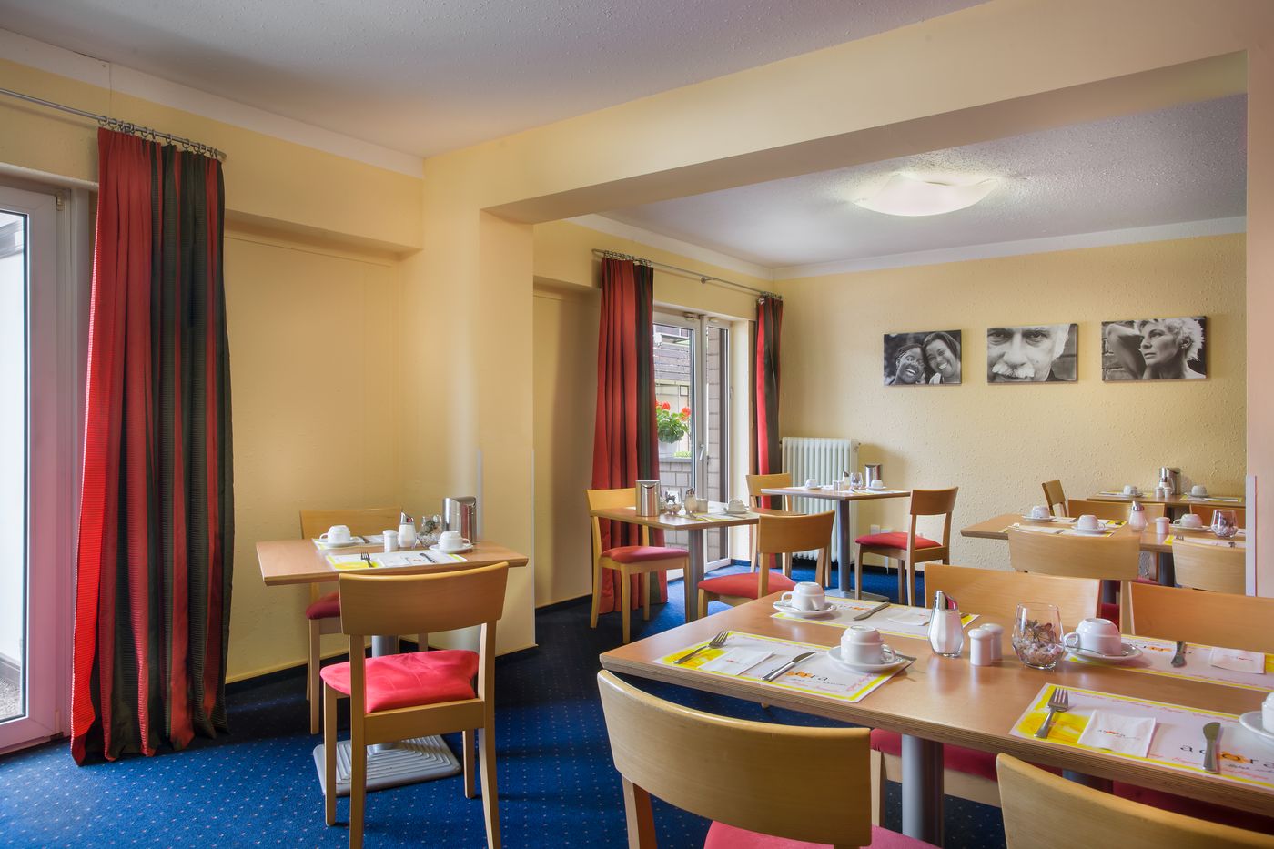 acora-Bonn-Living-the-City-Restaurant-14