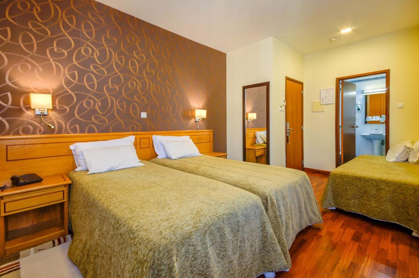 Hotel-Avenida-Park-Room-29