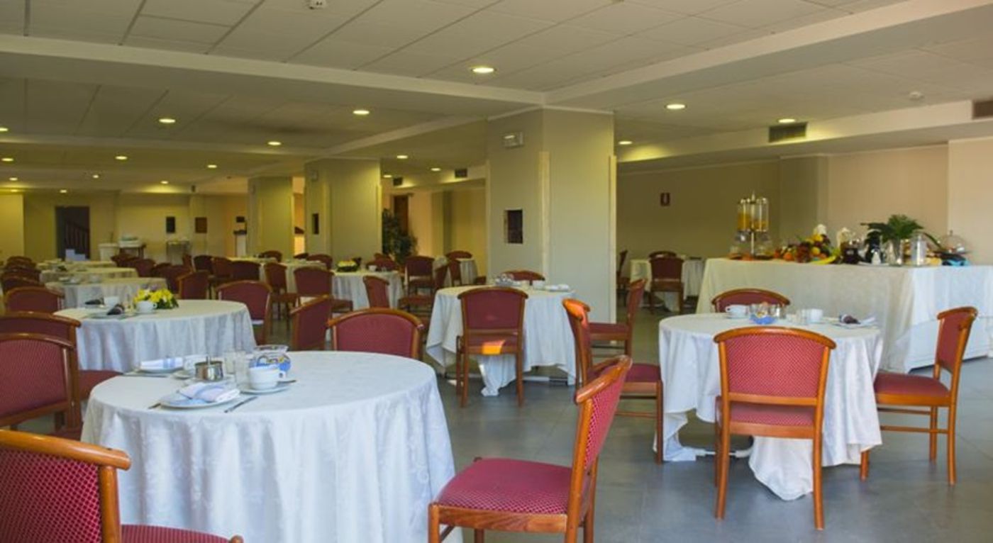 Dei-Pini-Restaurant-26