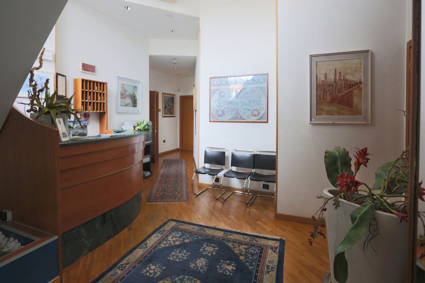 Hotel Leonardo-Italy-Brescia-Lobby-10