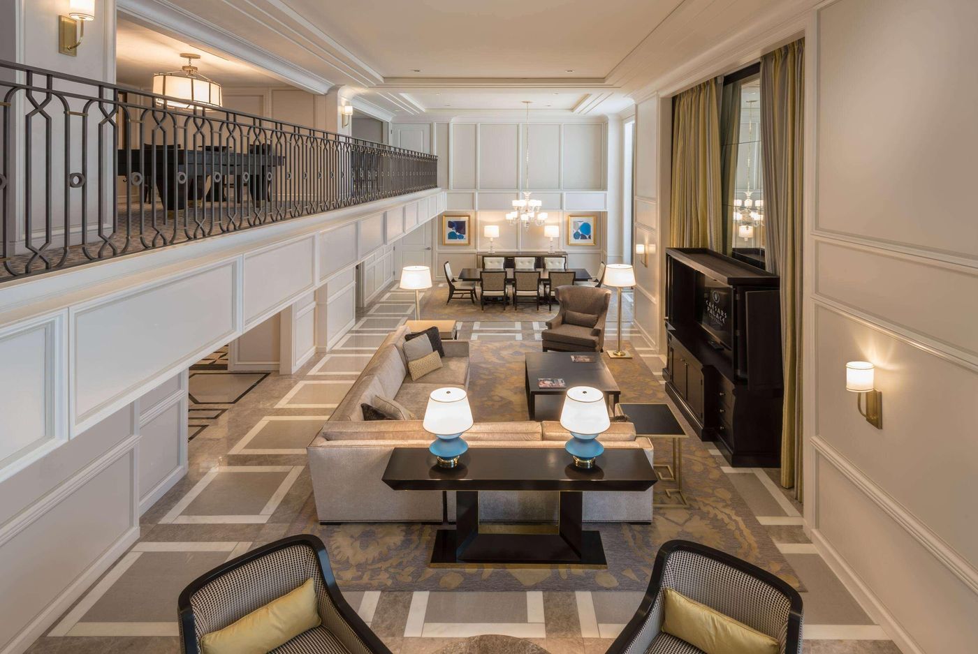 Caesars-Palace-Room-2