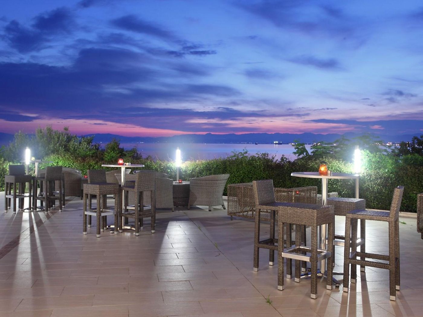 Messinian-Bay-Terrace-5