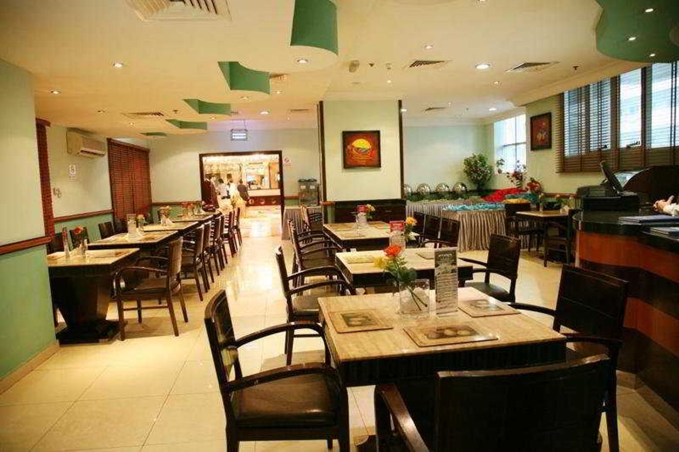 Grand-Midwest-Hotel-Apartment-In-Bur-Dubai-Restaurant-10