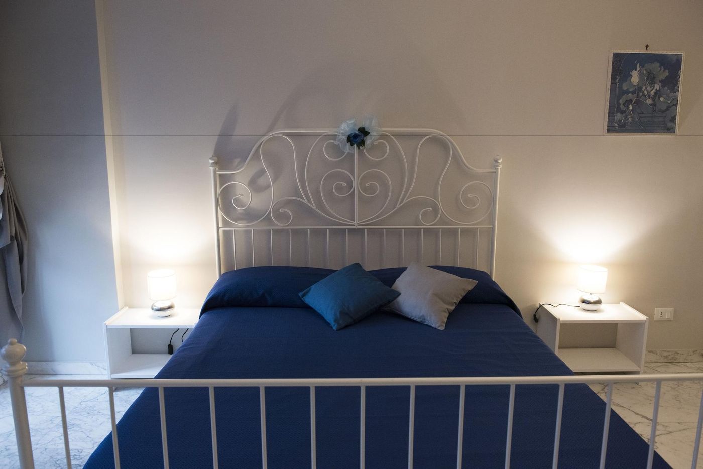 Authentic-Sweet-Home-Room-8