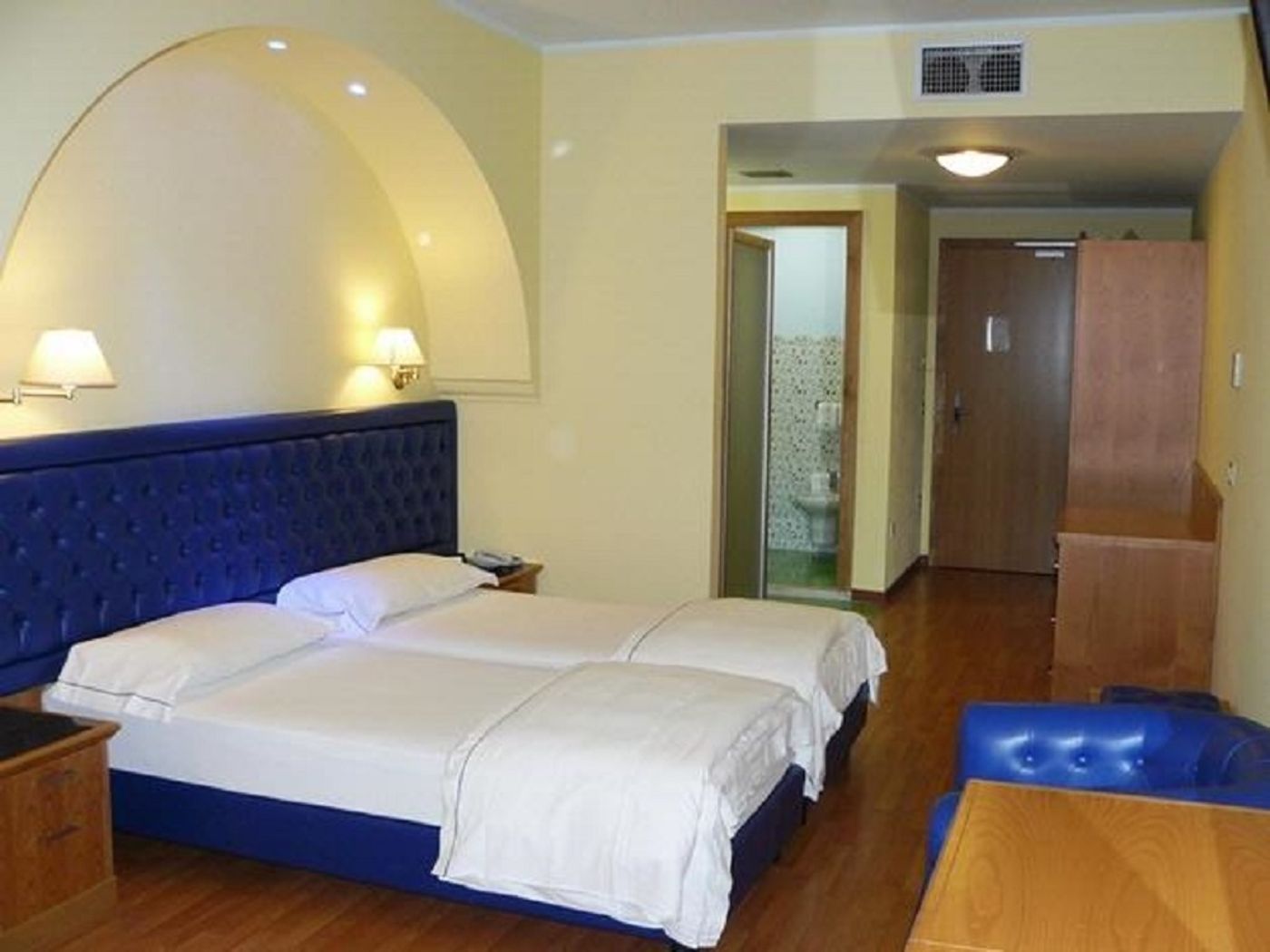 Hotel Alexander-Italy-Limone sul Garda (BS)-Room-5