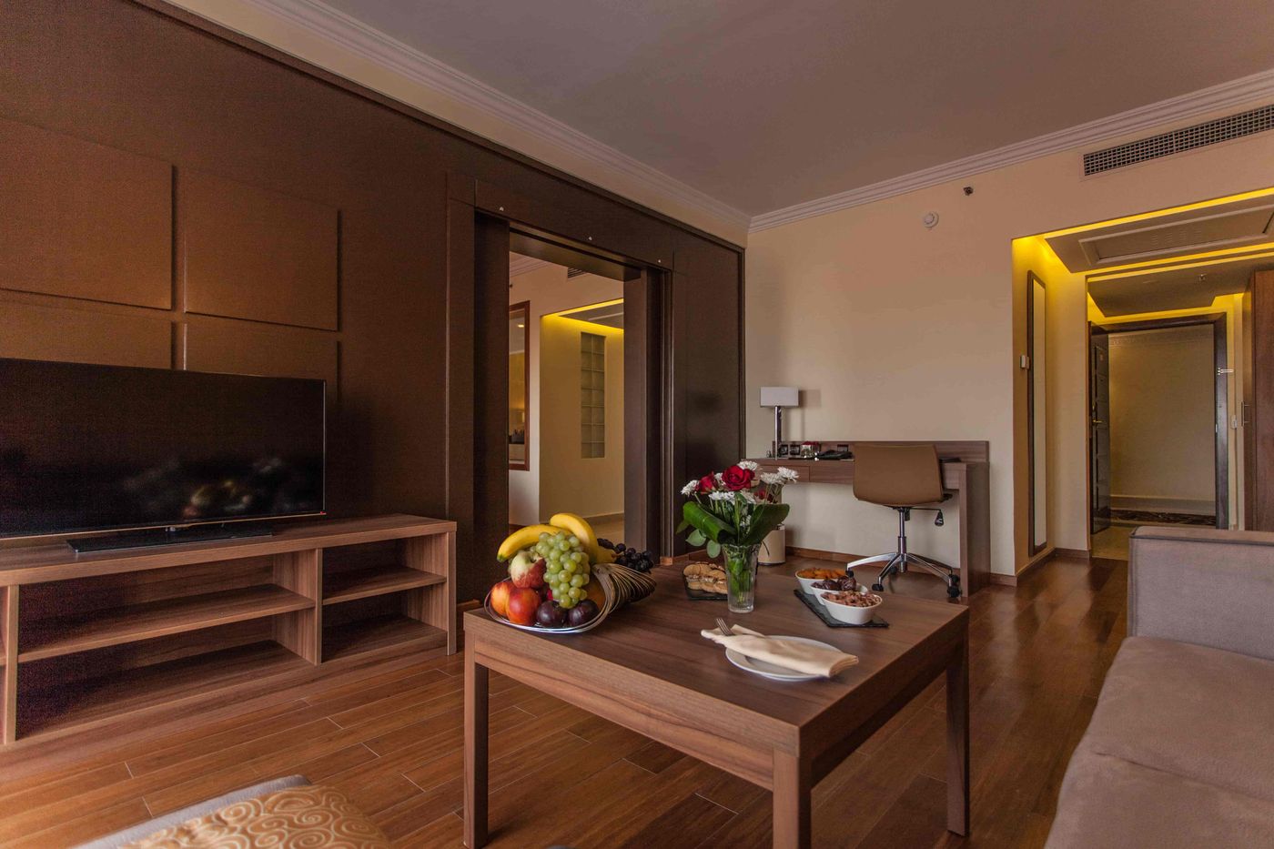 Savoy-Le-Grand-Hotel-Room-20