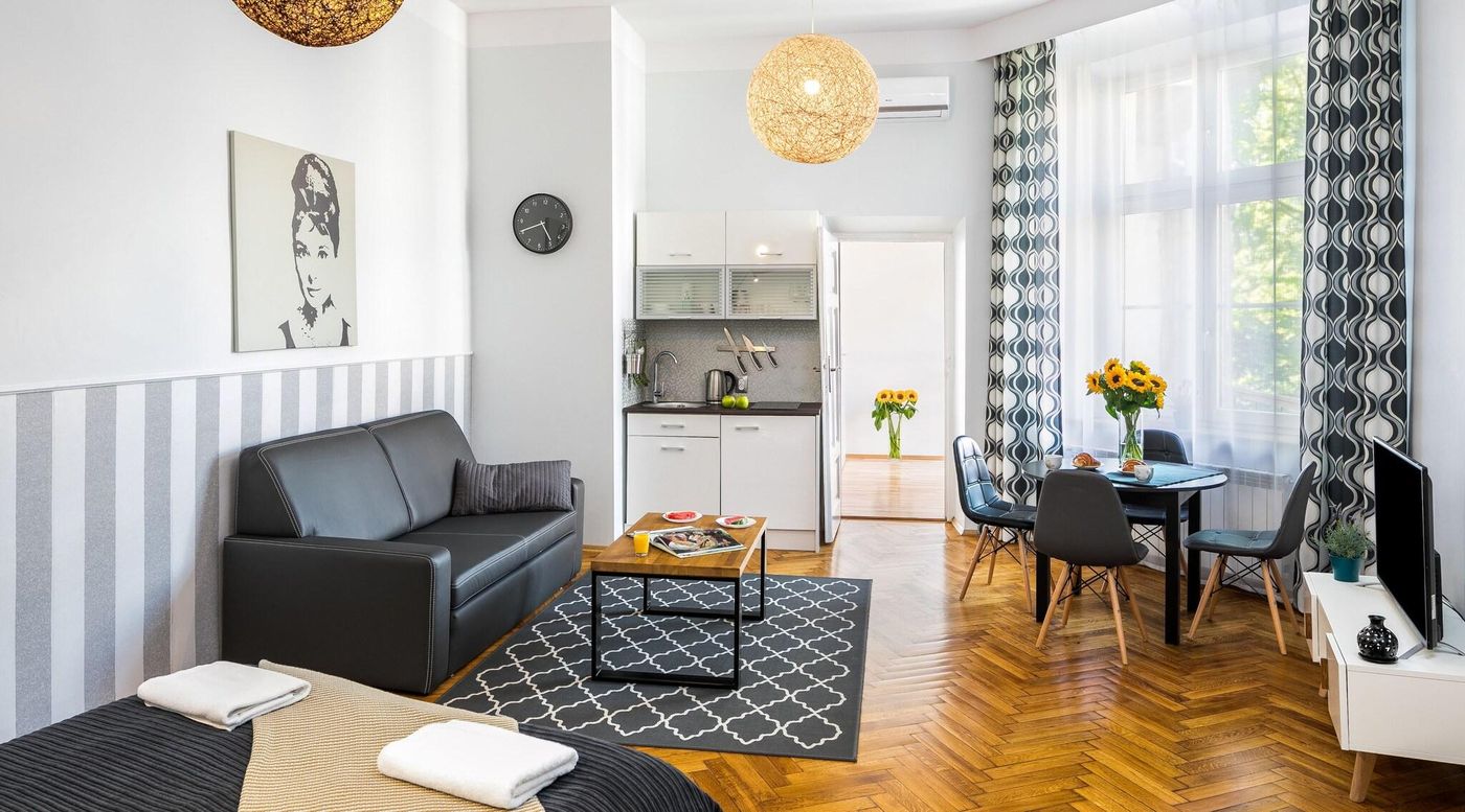 Old-Town-Residence-BIS-Room-10