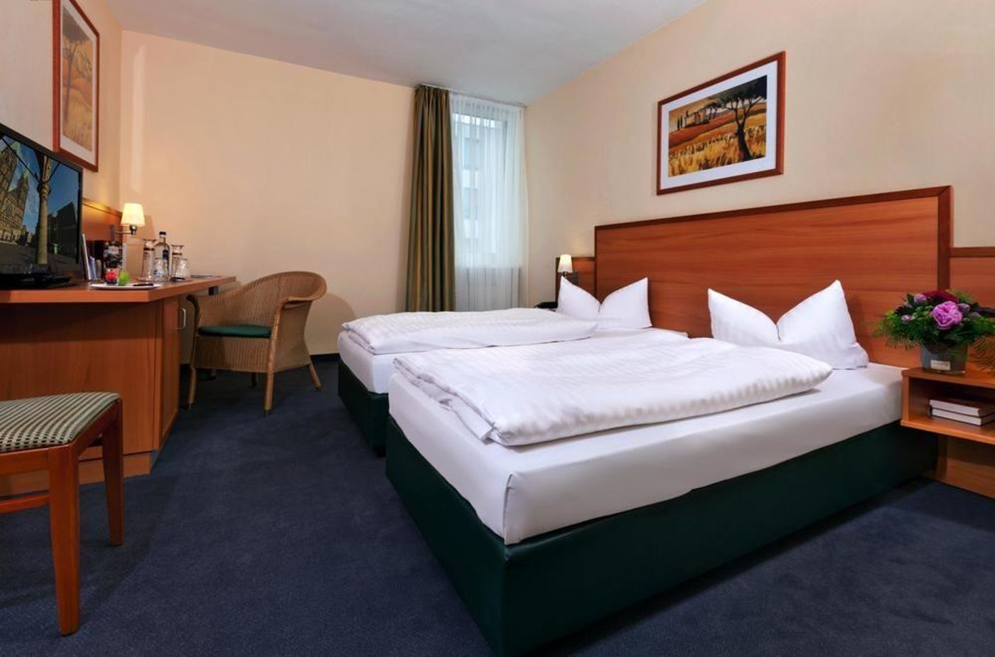 InterCityHotel Bremen-Germany-BREMEN-General view-5