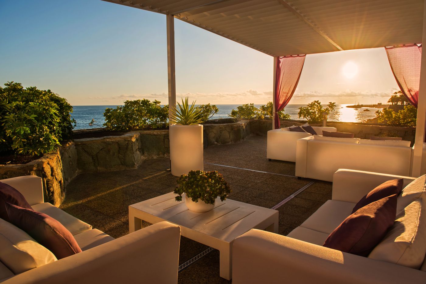 TUI-BLUE-Suite-Princess--Adults-Only--Terrace-60