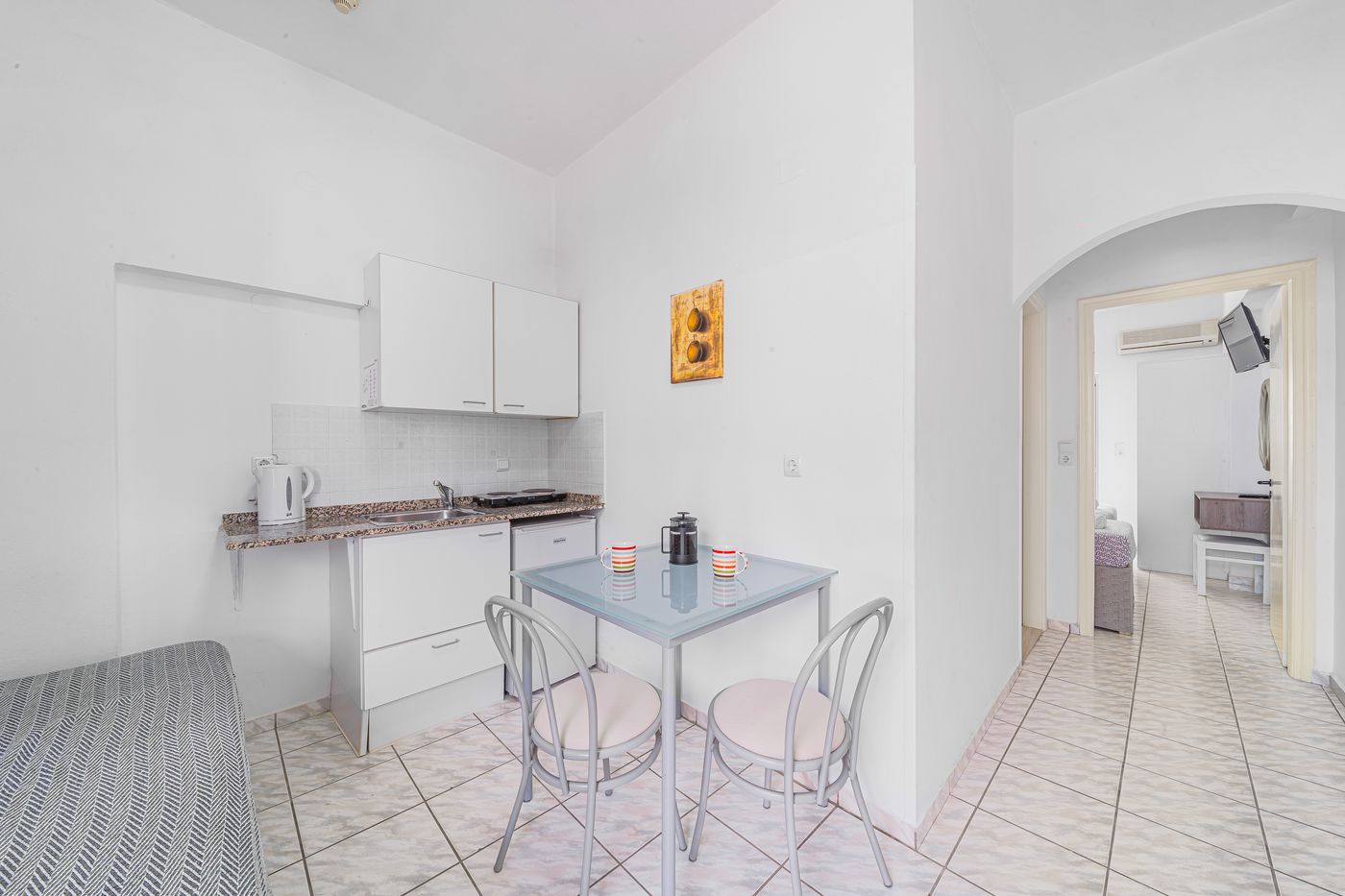 Happy-Days-Studios-Room-37